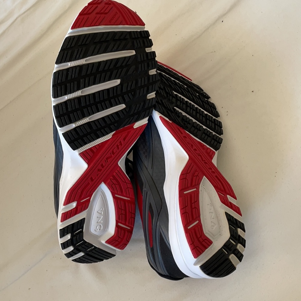 NWOT - Brooks Launch 4 Lightweight Running Shoes - Picture 6 of 6
